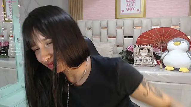 allyssa_bellini_s Show Webcam