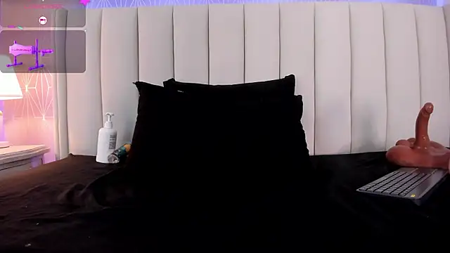 Czat XXX na żywo – Mia-Medina