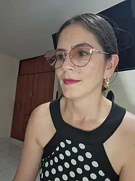 Hanny_24 Chat XXX live