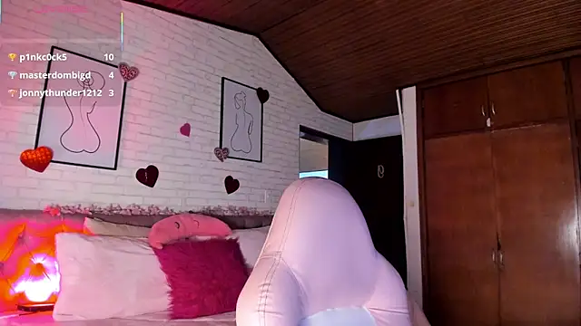 XXX chat uživo modela BarbieHannaB