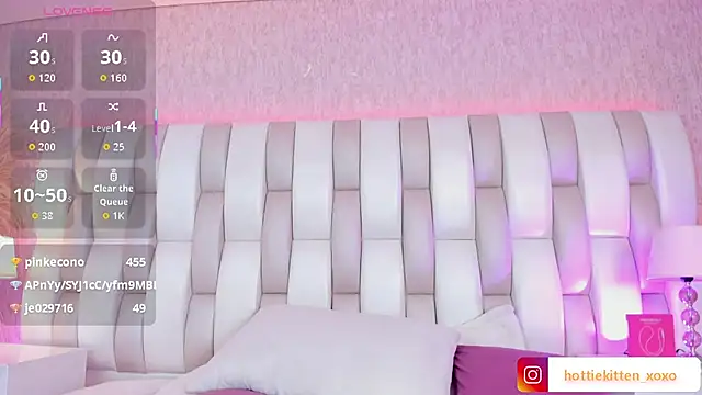 Viollet_xoxo Adlı Modelin Canlı XXX Sohbeti