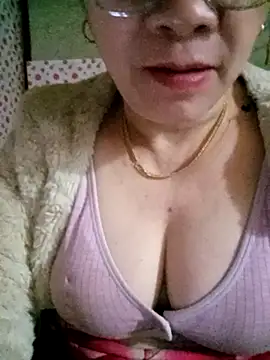 small-house123のライブXXXチャット