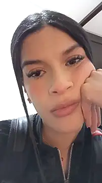 Chat XXX en directo de saray_reesee