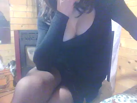 XXX chat uživo modela Luanatrav1