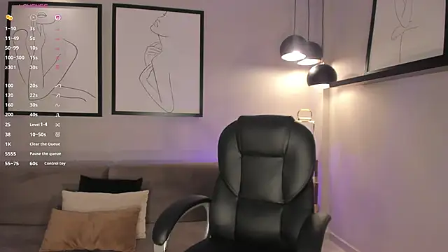 LizzHamilton__'s Live XXX Chat