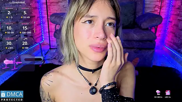 BellaOdisea 在線直播表演