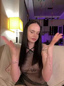 Show modela DinaTasty na web-kameri