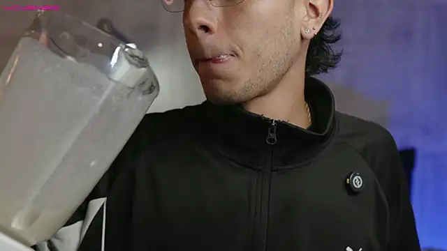 SymonPrince élő XXX-chatje