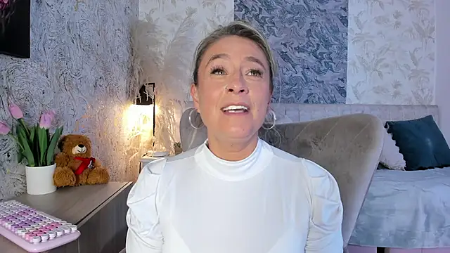 Liannaa_ Live XXX Chat