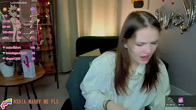 Dilara_xBaby élő XXX-chatje