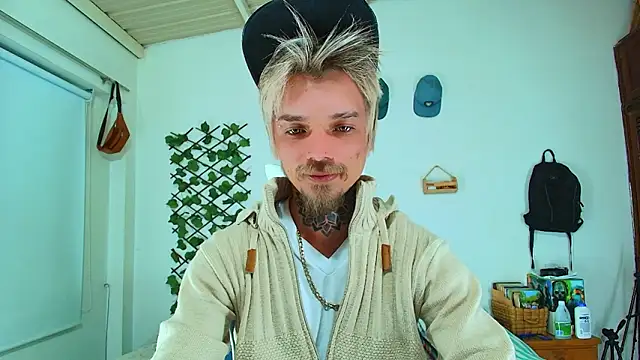 Gold_Loyal77 élő XXX-chatje