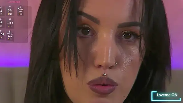 Czat XXX na żywo – EnyaHazell