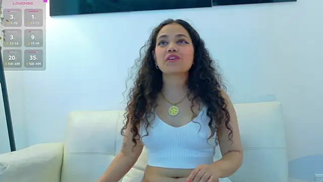 Chat XXX en directo de R3d_Moonss__