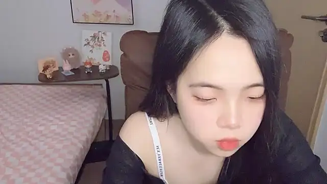 Dawn-2 élő XXX-chatje