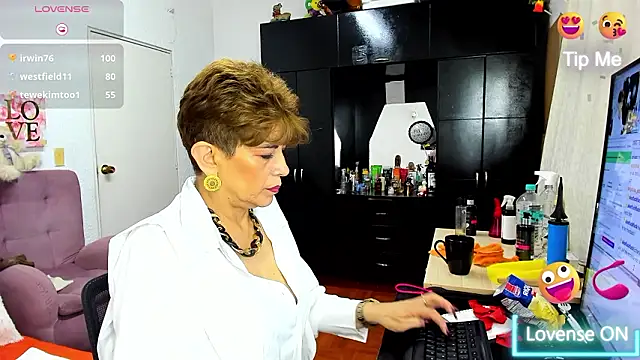 Angelina_Stone_65 网络视讯表演