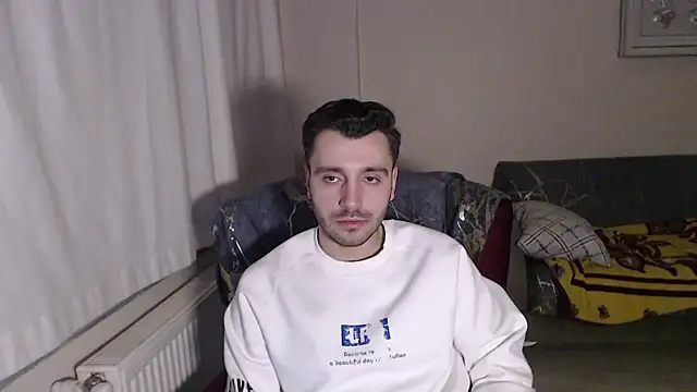 handsomeee04 élő XXX-chatje