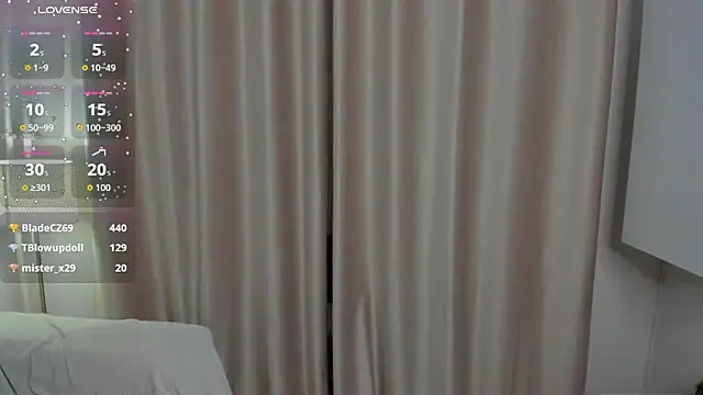 Hinara1's Live XXX Chat