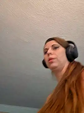 KittyWhispers Show Webcam