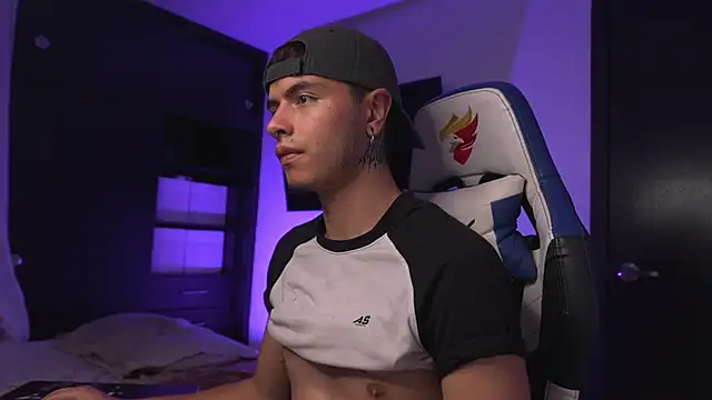 _morghan_ élő XXX-chatje