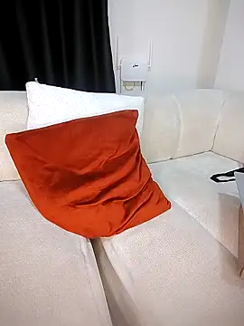 Bella_kiki: απευθείας συνομιλία ΧΧΧ