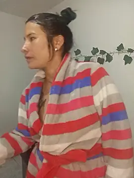 Živý XXX chat laurahotdirty