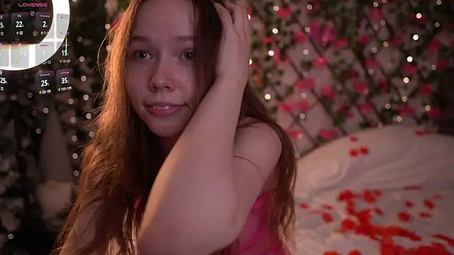 Petite_Polly Adlı Modelin Web Kamerası Şovu