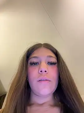 Alyshanon18 Live XXX-chat