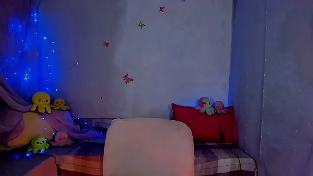 YourLizzyDoll's Live XXX Chat