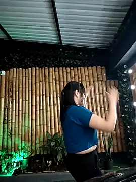 Chat +18 de Astrid_williams ao vivo