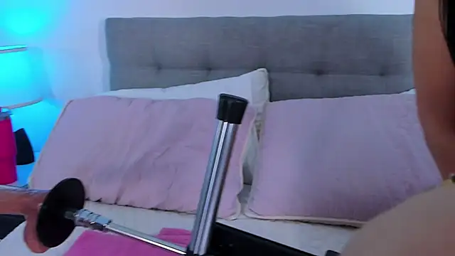 Chat XXX en directo de Samantha__Vega