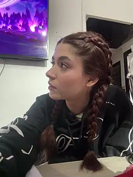 AnnyCherry_ élő XXX-chatje