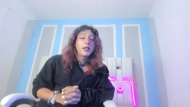 MilkWhore1のウェブカメラショー