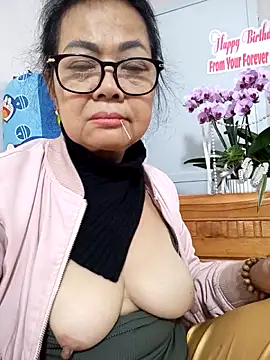 Hotestlove 现场XXX聊天