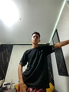 Sexy_littleboy_n Webbikameraesitys