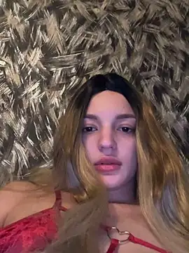 Kira_Storm webkamerás műsora