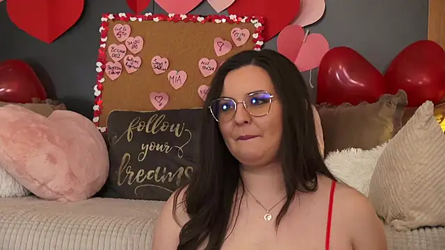 Mia_Swano Chat XXX in diretta