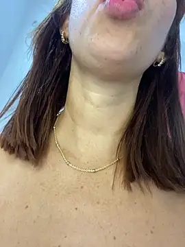 victory-jet-rain's Live XXX Chat