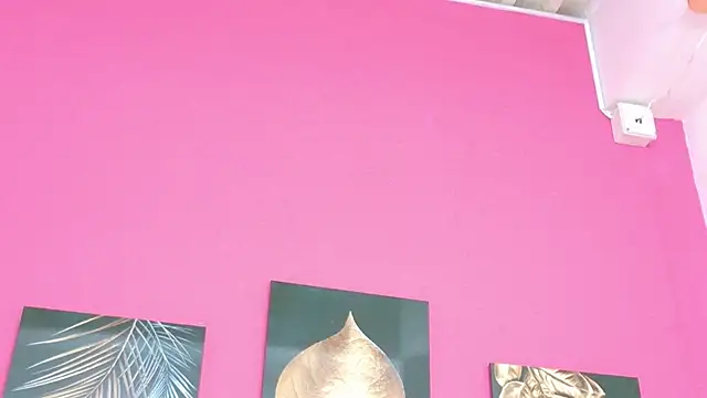 kinkyandsavageのライブXXXチャット