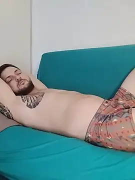 Chatroom XXX en direct de KingOfKingsX