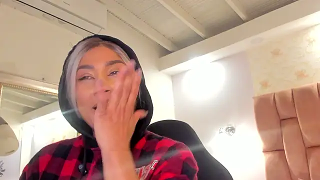 aishathornee webcam show