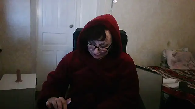 Julia54391 লাইভ XXX চ্যাট