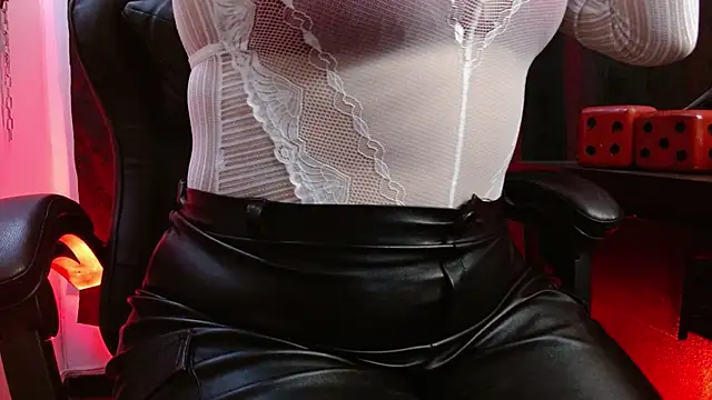 Chat XXX en directo de LunaTikka