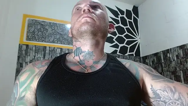 stripnolimits live XXX chat