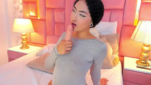 EllaEvanz 现场XXX聊天