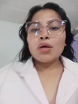 دردشة roouse_Pregnant الجنسية المباشرة