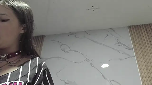 Danna-Rouse Live XXX-Chat