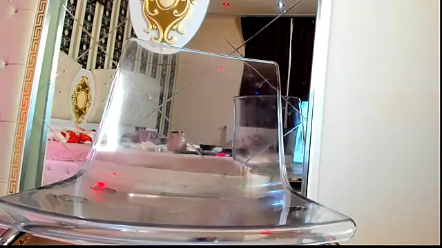 XXX chat uživo modela Aidasina