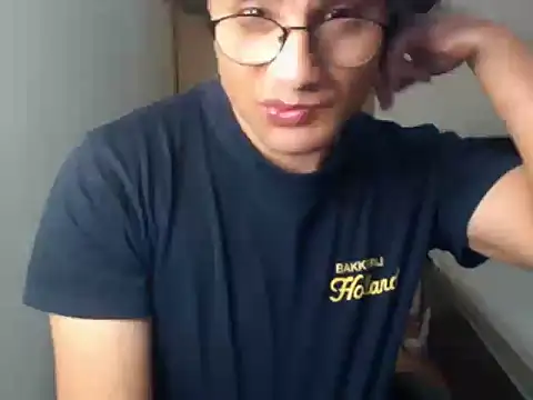 Chat +18 de wildpussycat23 ao vivo