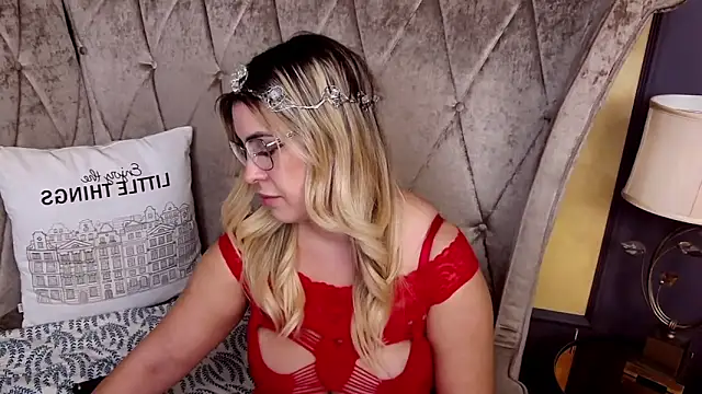 Živý XXX chat BustyGizelle