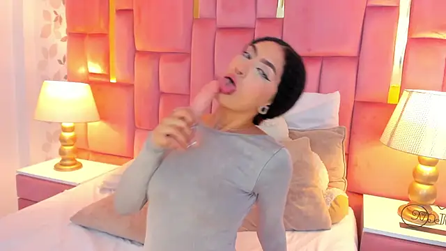 Онлайн чат XXX EllaEvanz